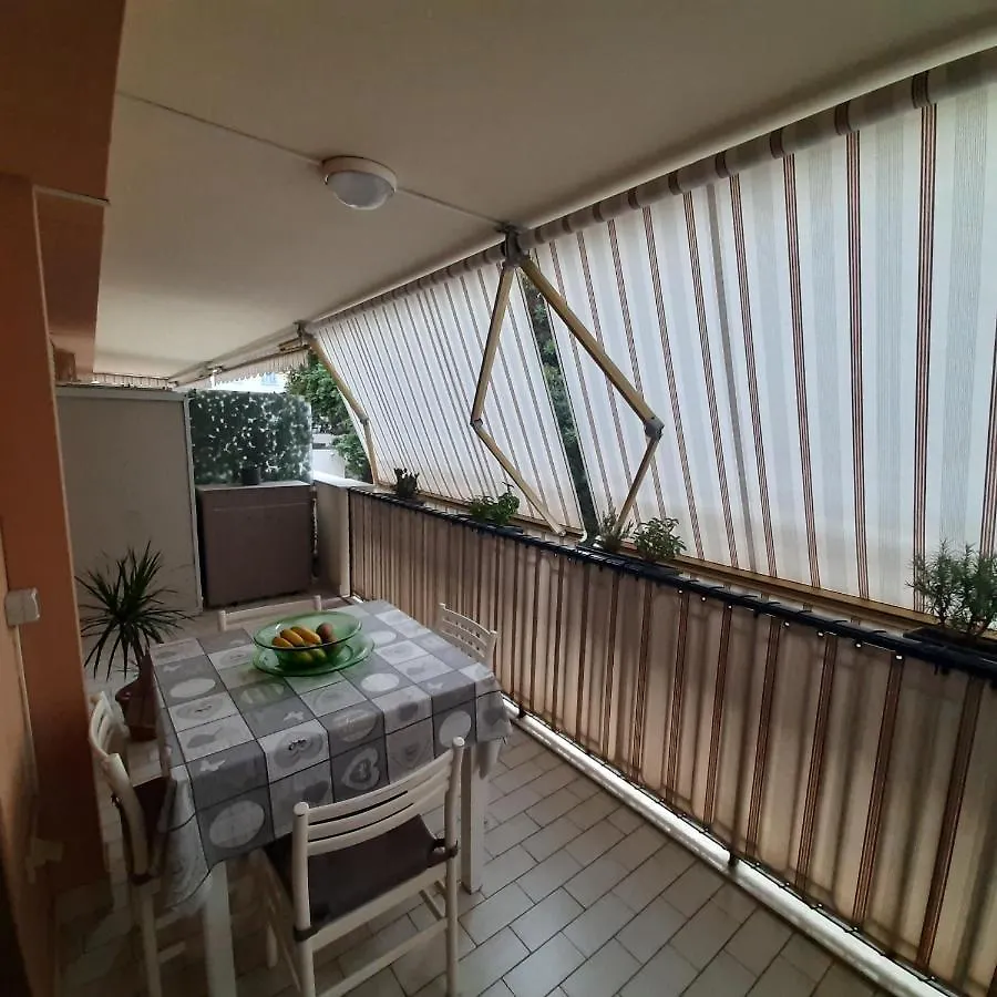 Le Golf Apartment Menton 0*,